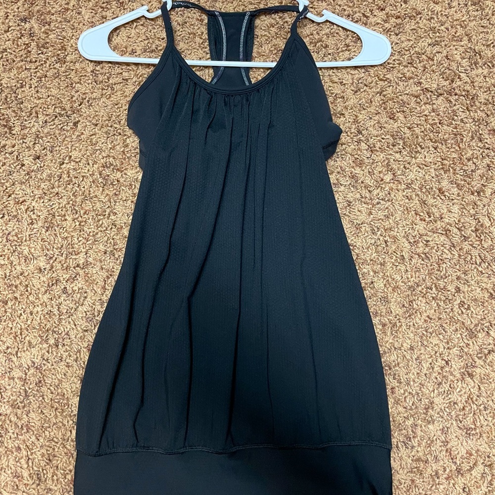 Lululemon tank